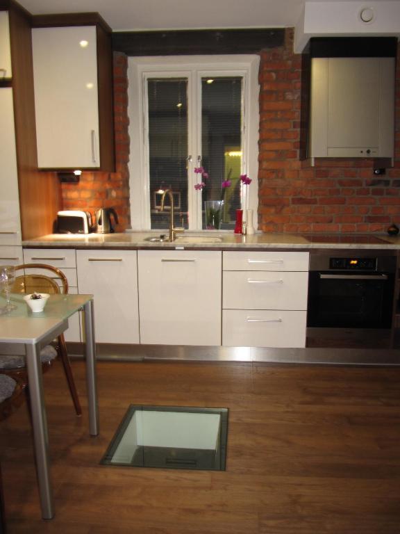 Hotel Iqsuites 4*